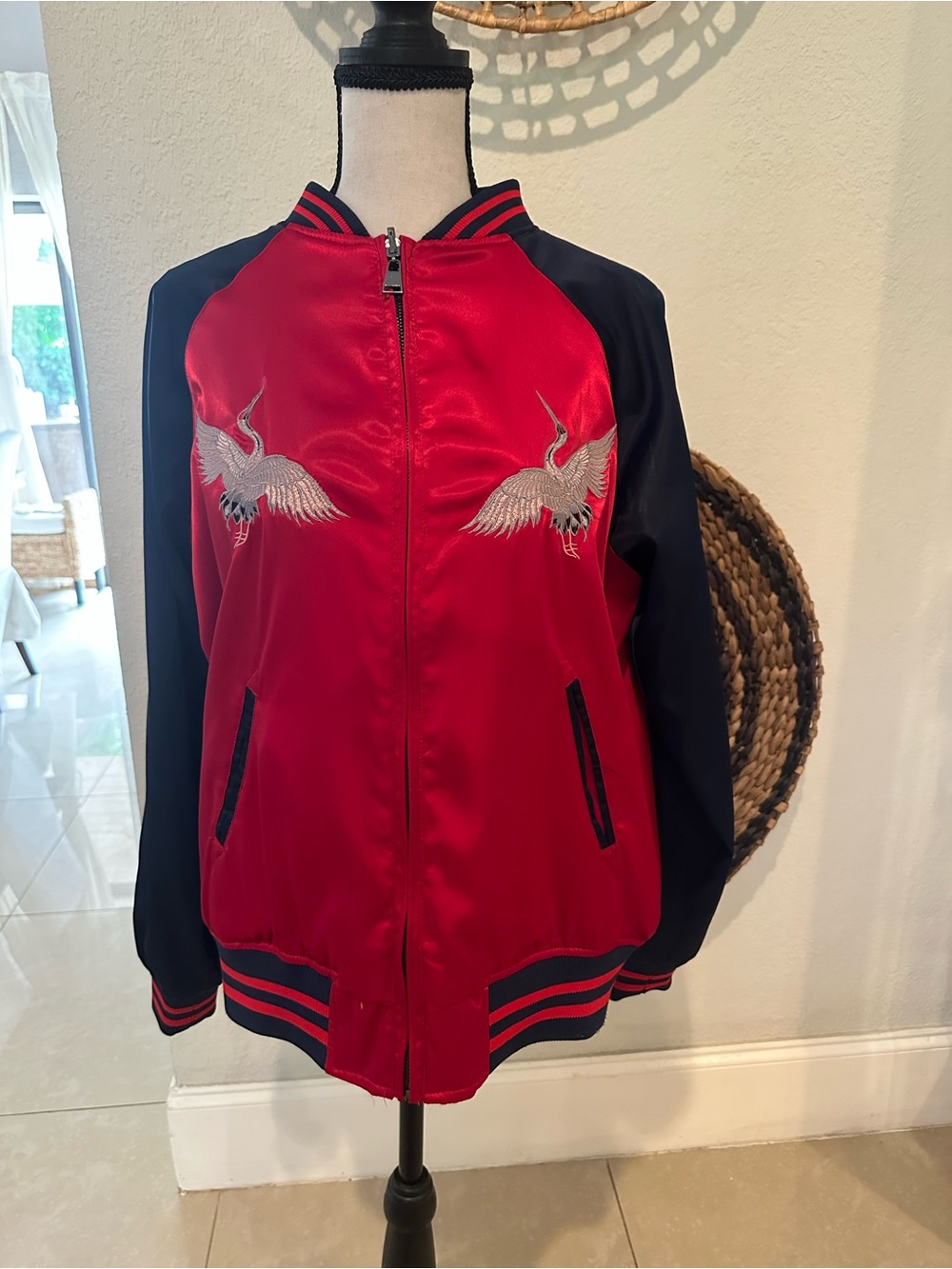 LIMITED EDITION ZARA REVERSIBLE bomber jacket with Japanese embroidery.
